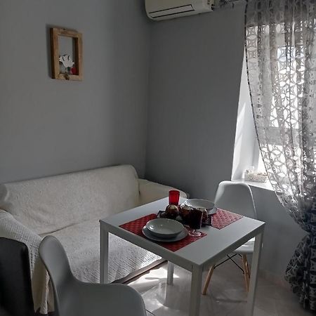 Moshovia Studio Κάρπαθος Στο Κέντρο Και Ήσυχαヴィラ エクステリア 写真