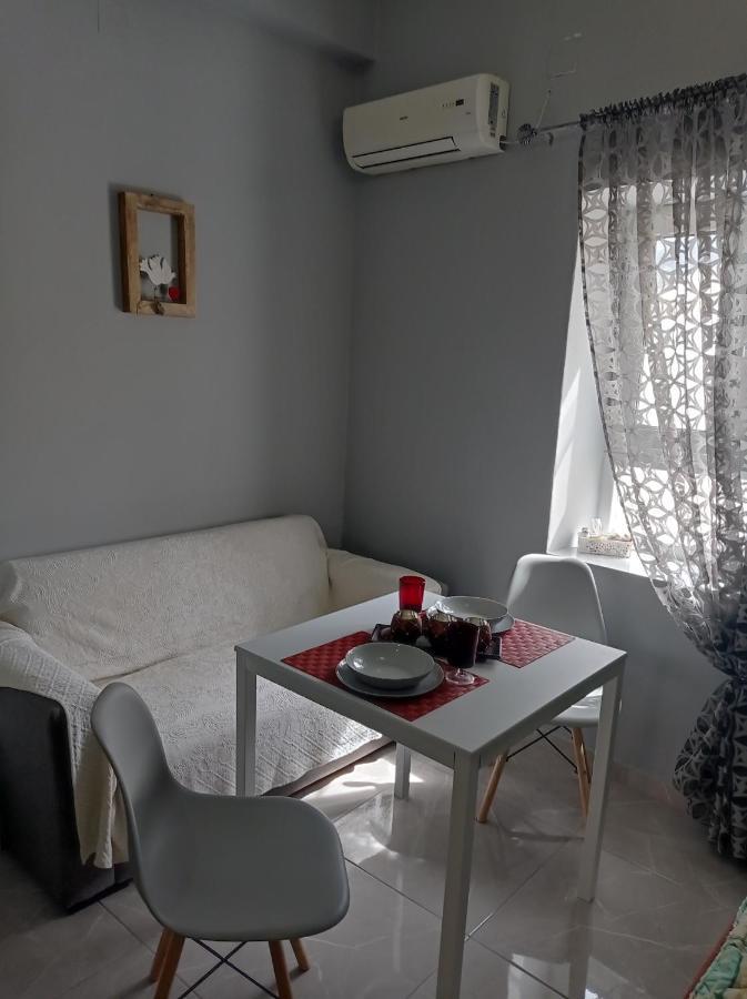 Moshovia Studio Κάρπαθος Στο Κέντρο Και Ήσυχαヴィラ エクステリア 写真